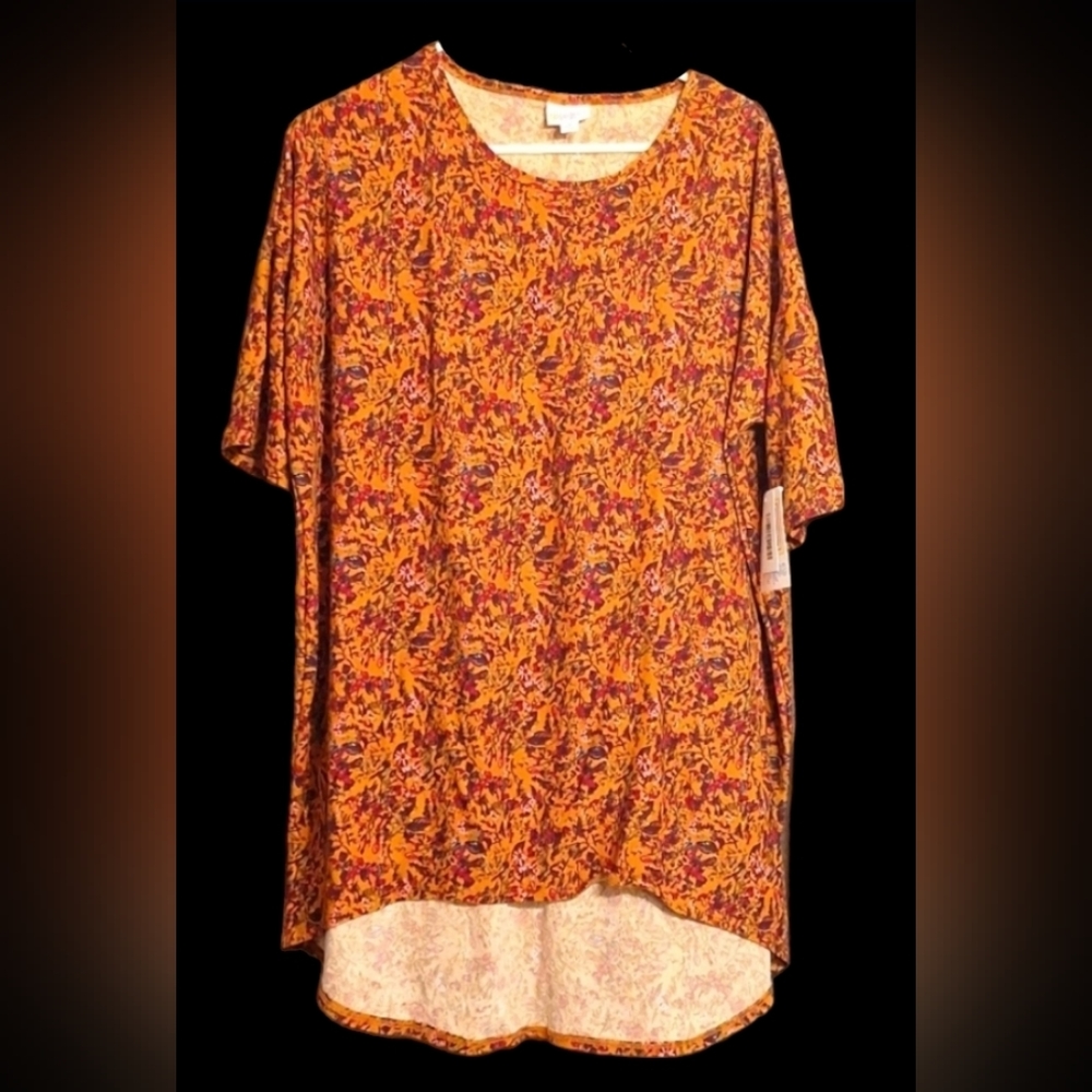 NWT LuaRoe top